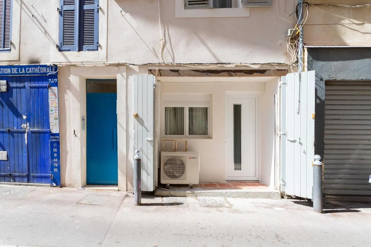 Complexe Les Petits Paniers - 5 Studios - Clim - 16 Pers - Vieux Port Marseille