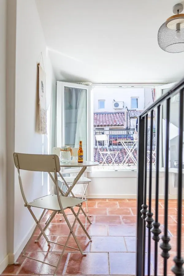 Holiday home Complexe Les Petits Paniers - 5 Studios - Clim - 16 Pers - Vieux Port Marseille