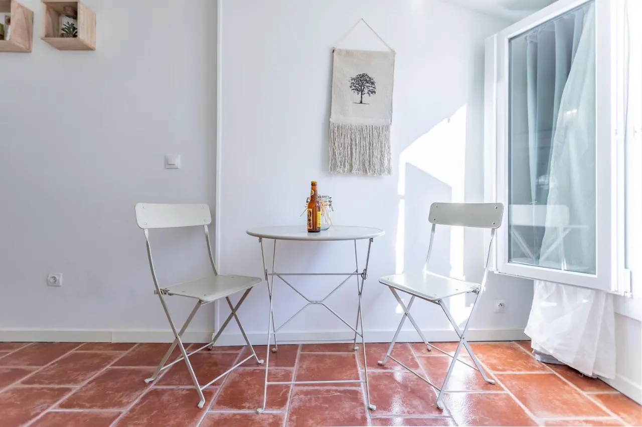 Complexe Les Petits Paniers - 5 Studios - Clim - 16 Pers - Vieux Port Marseille 0*,