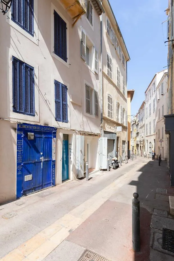Complexe Les Petits Paniers - 5 Studios - Clim - 16 Pers - Vieux Port Marseille